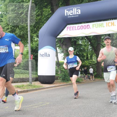 29.06.2025 - hella hamburg halbmarathon KatJ http://msf.ph/oto/8270069 29.06.2025 10:39:37 Zwischen KM18-KM19 1683, 2364, 4121, 4814, 4839, 5482, 6657, 7178, 7732, 8172, 8710 meine-sportfotos.de