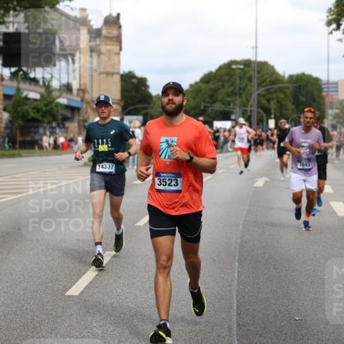 29.06.2025 - hella hamburg halbmarathon Yannick Fuchs http://msf.ph/oto/8270115 29.06.2025 10:36:56 20KM 1209, 1256, 1312, 1700, 1903, 2233, 3523, 4235, 4823, 5436, 5682, 6639, 6721, 6770, 7035, 7363, 7448, 7693, 7734, 7765, 7865, 9833, 10216, 10469, 12098, 13446, 13483, 13709, 13725, 14811, 15095, 15175, 15270, 15301, 16281, 16295, 16507, 16626, 16660, 17000, 17016, 17177, 17363, 17637, 17864, 18330, 18559, 18632, 18920 meine-sportfotos.de
