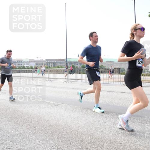 29.06.2025 - hella hamburg halbmarathon Lena Gebhardt http://msf.ph/oto/8270121 29.06.2025 10:11:21 Lombardsbrücke 1166, 1723, 1781, 1866, 2868, 3837, 4287, 5254, 5653, 7271, 7370, 8115, 8171, 8206, 8207, 8368, 8561, 8807, 8810, 9119, 10196, 10372, 11149, 11321, 11755, 12286, 12556, 12571, 12790, 12836, 13203, 13603, 13939, 14008, 14022, 14149, 14270, 15009, 15252, 15797, 15908, 16383, 17142, 17500, 17787, 18278, 18382, 19172, 19241 meine-sportfotos.de
