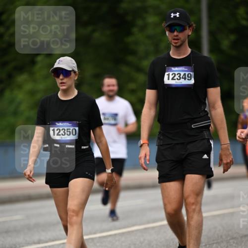 29.06.2025 - hella hamburg halbmarathon Dr. Thomas Lammeyer http://msf.ph/oto/8270181 29.06.2025 10:35:52 Kennedybrücke 1235, 1844, 2672, 2831, 2832, 3358, 3396, 3571, 3681, 4877, 4953, 5165, 5350, 5496, 5846, 5965, 6160, 6344, 6573, 7295, 7334, 7816, 7898, 8304, 8538, 8757, 8806, 9078, 9104, 9478, 9882, 9883, 10240, 10421, 10435, 10653, 11178 meine-sportfotos.de