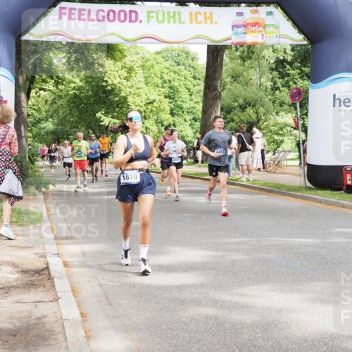 29.06.2025 - hella hamburg halbmarathon MichiJ http://msf.ph/oto/8270227 29.06.2025 10:55:41 Zwischen KM18-KM19 1071, 1610, 2281, 3154, 4453, 6026, 6217, 8263, 9075, 18176 meine-sportfotos.de