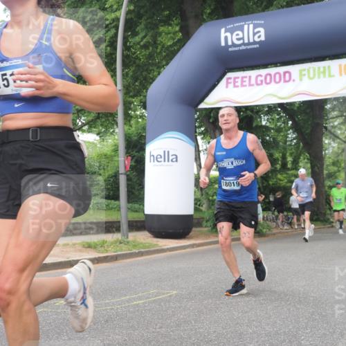 29.06.2025 - hella hamburg halbmarathon KatJ http://msf.ph/oto/8270323 29.06.2025 10:39:38 Zwischen KM18-KM19 1683, 2364, 4121, 4814, 5482, 6657, 7178, 7732, 8172 meine-sportfotos.de