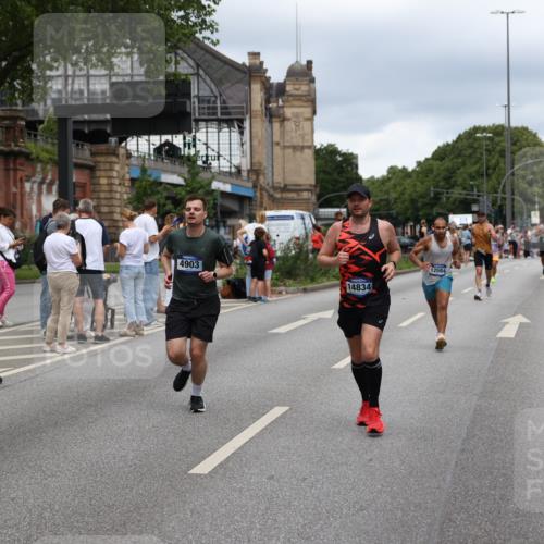 29.06.2025 - hella hamburg halbmarathon Yannick Fuchs http://msf.ph/oto/8270390 29.06.2025 10:49:03 20KM 1125, 1506, 1628, 2029, 2119, 2252, 2448, 2561, 2955, 3256, 3652, 4029, 4616, 4868, 4903, 5021, 5319, 6355, 6433, 6891, 6938, 8487, 8618, 8973, 10044, 10188, 10368, 10376, 11184, 11568, 11797, 11799, 11976, 12483, 12526, 12584, 12961, 13267, 14750, 14834, 14845, 14909, 15389, 15854, 15868, 15896, 16110, 16327, 17842, 18031, 18190, 18380 meine-sportfotos.de
