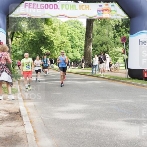 29.06.2025 - hella hamburg halbmarathon MichiJ http://msf.ph/oto/8270416 29.06.2025 10:55:45 Zwischen KM18-KM19 1610, 2281, 3154, 4453, 6026, 6217, 8263, 8563, 15369, 18176 meine-sportfotos.de