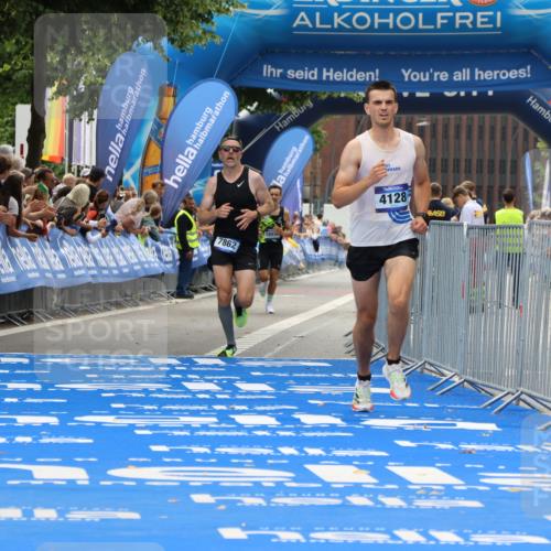 29.06.2025 - hella hamburg halbmarathon Strokosch-Dieckow http://msf.ph/oto/8270490 29.06.2025 10:23:00 Ziel 4128, 7862, 11624, 18328, 18930 meine-sportfotos.de