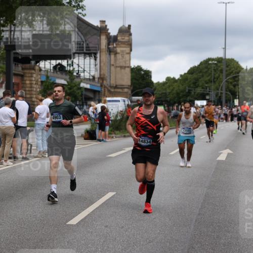 29.06.2025 - hella hamburg halbmarathon Yannick Fuchs http://msf.ph/oto/8270512 29.06.2025 10:49:03 20KM 1125, 1506, 1628, 2029, 2119, 2252, 2448, 2561, 2955, 3256, 3652, 4029, 4616, 4868, 4903, 5021, 5319, 6355, 6433, 6891, 6938, 8487, 8618, 8973, 10044, 10188, 10368, 10376, 11184, 11568, 11797, 11799, 11976, 12483, 12526, 12584, 12961, 13267, 14750, 14834, 14845, 14909, 15389, 15854, 15868, 15896, 16110, 16327, 17842, 18031, 18190, 18380 meine-sportfotos.de