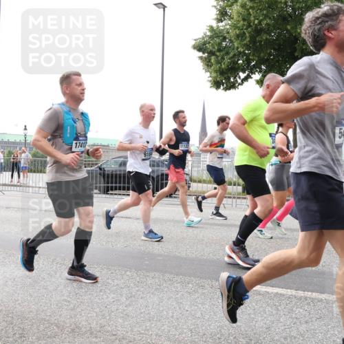 29.06.2025 - hella hamburg halbmarathon Lena Gebhardt http://msf.ph/oto/8270513 29.06.2025 10:34:48 Lombardsbrücke 17412, 11122, 9164, 54, 1025, 1284, 1849, 2023, 2355, 2412, 2510, 2511, 3130, 3409, 3420, 4540, 4884, 5453, 5609, 6034, 6171, 6310, 6329, 6335, 6379, 6397, 6571, 6574, 6843, 7020, 7299, 7386, 7644, 7733, 8369, 8705, 8793, 9122, 9164, 9248, 9379, 9448, 9514, 10335, 10358, 10464, 10564, 10606, 10674, 11122, 11245, 11646, 11872, 12019, 12164, 12236, 12382, 12764, 13957, 15477, 16238, 16311, 16390, 16682, 16919, 17230, 18158, 18941 meine-sportfotos.de