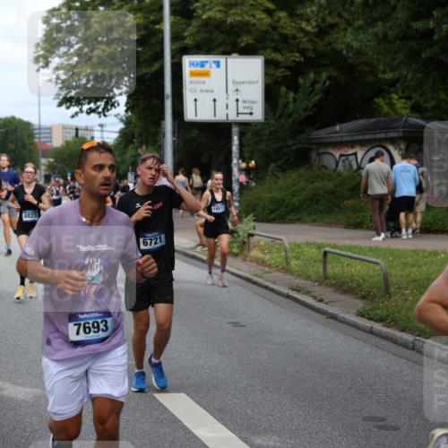 29.06.2025 - hella hamburg halbmarathon Yannick Fuchs http://msf.ph/oto/8270862 29.06.2025 10:36:59 20KM 1209, 1312, 1700, 1903, 2233, 3523, 4235, 4823, 5436, 6721, 6770, 7035, 7363, 7448, 7693, 7734, 7765, 7865, 9833, 10216, 10469, 11907, 12098, 13446, 13483, 13709, 13725, 14811, 15095, 15175, 15270, 15297, 15301, 16295, 16333, 16507, 16626, 16660, 16677, 17000, 17016, 17177, 17363, 17637, 17864, 18330, 18559, 18632, 18680, 18920 meine-sportfotos.de