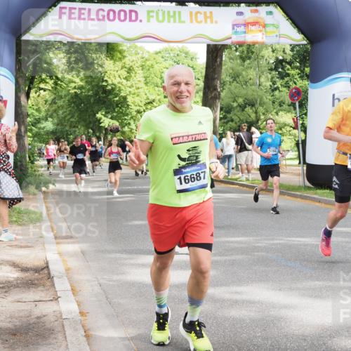 29.06.2025 - hella hamburg halbmarathon MichiJ http://msf.ph/oto/8270900 29.06.2025 10:55:49 Zwischen KM18-KM19 1610, 5166, 6026, 8256, 8563, 15369, 16687, 18189 meine-sportfotos.de
