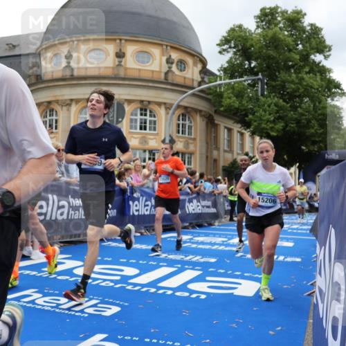 29.06.2025 - hella hamburg halbmarathon Strokosch-Dieckow http://msf.ph/oto/8271019 29.06.2025 10:46:36 Ziel 1920, 1942, 4497, 5459, 8482, 9051, 9232, 9386, 9529, 13525, 13554, 15026, 15133, 15206, 15714, 16175, 17281, 17461, 17743, 17865, 18297, 18882, 19128 meine-sportfotos.de
