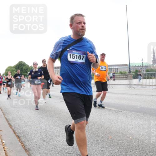 29.06.2025 - hella hamburg halbmarathon Lena Gebhardt http://msf.ph/oto/8271070 29.06.2025 10:46:20 Lombardsbrücke 1004, 1100, 1429, 1465, 1532, 1555, 1608, 1837, 1867, 1868, 2398, 2423, 2500, 2697, 2773, 2813, 2951, 2954, 3410, 3469, 4104, 4119, 4223, 4355, 4448, 4572, 4604, 5697, 5703, 5769, 5770, 5854, 5892, 6068, 6124, 6161, 6333, 6392, 7303, 7364, 7368, 7374, 7605, 7767, 7894, 7960, 7983, 8047, 8551, 8700, 9120, 9121, 9129, 9337, 9426, 9445, 9691, 10153, 10230, 10511, 11358, 11361, 11876, 11910, 12298, 12333, 12507, 12522, 13969, 14261, 15852, 16882 meine-sportfotos.de