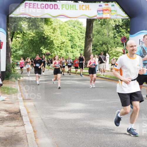 29.06.2025 - hella hamburg halbmarathon MichiJ http://msf.ph/oto/8271088 29.06.2025 10:55:50 Zwischen KM18-KM19 5166, 8256, 8563, 15369, 16687, 18189, 18910 meine-sportfotos.de