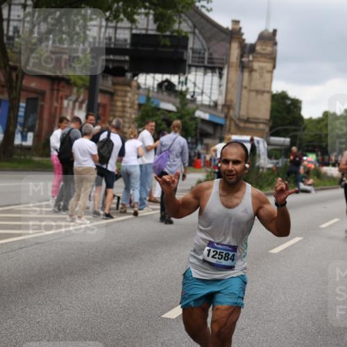 29.06.2025 - hella hamburg halbmarathon Yannick Fuchs http://msf.ph/oto/8271127 29.06.2025 10:49:07 20KM 1120, 1143, 1506, 2029, 2119, 2252, 2448, 2955, 3256, 3652, 4029, 4616, 4868, 4897, 4903, 5021, 6355, 6891, 6938, 8487, 8618, 10044, 10188, 11568, 11799, 12248, 12483, 12526, 12544, 12584, 13267, 14750, 14834, 14845, 14909, 15854, 15868, 15896, 16108, 16110, 16327, 16334, 17603, 17842, 18031, 18190, 18380 meine-sportfotos.de