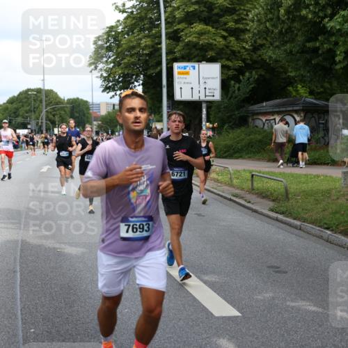 29.06.2025 - hella hamburg halbmarathon Yannick Fuchs http://msf.ph/oto/8271260 29.06.2025 10:36:59 20KM 1209, 1312, 1700, 1903, 2233, 3523, 4235, 4823, 5436, 6721, 6770, 7035, 7363, 7448, 7693, 7734, 7765, 7865, 9833, 10216, 10469, 11907, 12098, 13446, 13483, 13709, 13725, 14811, 15095, 15175, 15270, 15297, 15301, 16295, 16333, 16507, 16626, 16660, 16677, 17000, 17016, 17177, 17363, 17637, 17864, 18330, 18559, 18632, 18680, 18920 meine-sportfotos.de