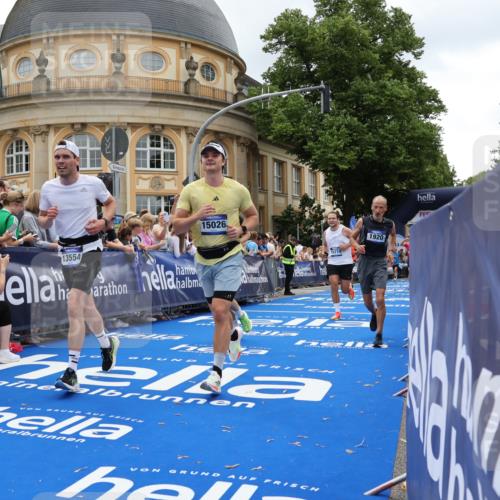 29.06.2025 - hella hamburg halbmarathon Strokosch-Dieckow http://msf.ph/oto/8271264 29.06.2025 10:46:40 Ziel 1920, 1942, 3976, 6630, 9051, 11858, 13525, 13554, 14541, 15026, 15133, 15206, 15714, 15900, 16175, 17353, 17669, 17743, 17865, 18297, 19128 meine-sportfotos.de