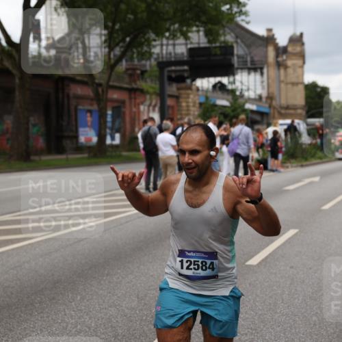 29.06.2025 - hella hamburg halbmarathon Yannick Fuchs http://msf.ph/oto/8271403 29.06.2025 10:49:07 20KM 1120, 1143, 1506, 2029, 2119, 2252, 2448, 2955, 3256, 3652, 4029, 4616, 4868, 4897, 4903, 5021, 6355, 6891, 6938, 8487, 8618, 10044, 10188, 11568, 11799, 12248, 12483, 12526, 12544, 12584, 13267, 14750, 14834, 14845, 14909, 15854, 15868, 15896, 16108, 16110, 16327, 16334, 17603, 17842, 18031, 18190, 18380 meine-sportfotos.de