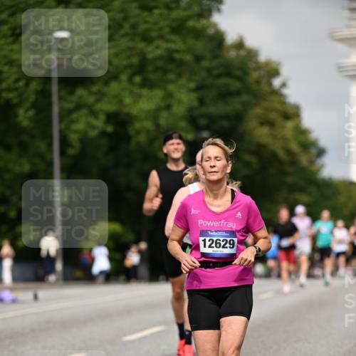 29.06.2025 - hella hamburg halbmarathon Dr. Thomas Lammeyer http://msf.ph/oto/8271435 29.06.2025 10:15:11 Kennedybrücke 1531, 1866, 4287, 5379, 5440, 8171, 8807, 8810, 9169, 10196, 10372, 11149, 11321 meine-sportfotos.de