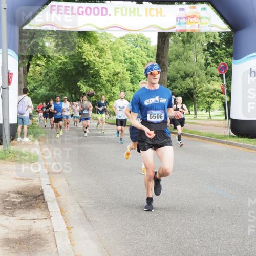 29.06.2025 - hella hamburg halbmarathon MichiJ http://msf.ph/oto/8271490 29.06.2025 10:31:18 Zwischen KM18-KM19 1353, 2653, 4229, 4235, 5011, 5506, 7448, 7635, 7734, 7765, 9364, 10216, 11177, 11907, 12327, 16333, 17733, 17911, 18449, 18659 meine-sportfotos.de