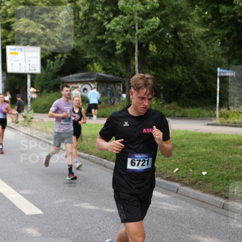 29.06.2025 - hella hamburg halbmarathon Yannick Fuchs http://msf.ph/oto/8271521 29.06.2025 10:37:01 20KM 1209, 1312, 1700, 2233, 3523, 4235, 4823, 5436, 6721, 6770, 7035, 7448, 7693, 7734, 7765, 7865, 9833, 10216, 10469, 11907, 12098, 13446, 13709, 13725, 14811, 14813, 15095, 15175, 15270, 15297, 15301, 15535, 16295, 16333, 16507, 16626, 16660, 16677, 17000, 17016, 17177, 17363, 17864, 18330, 18559, 18632, 18680, 18920 meine-sportfotos.de