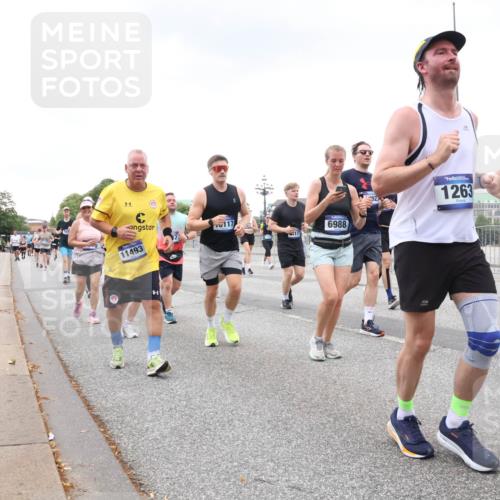 29.06.2025 - hella hamburg halbmarathon Lena Gebhardt http://msf.ph/oto/8271532 29.06.2025 10:54:23 Lombardsbrücke 15791, 117, 177, 11493, 6988, 92, 1263, 3465, 1017, 1263, 1744, 1762, 1779, 1789, 1822, 1949, 2244, 2372, 2532, 2586, 2600, 2761, 2854, 3079, 3187, 3188, 3249, 3364, 3465, 3467, 3557, 3761, 3795, 3857, 4323, 4685, 4720, 4838, 4971, 5157, 5185, 5216, 5309, 5514, 5804, 5817, 5898, 5933, 5993, 6023, 6192, 6279, 6468, 6583, 6987, 6988, 7498, 7670, 7874, 7946, 7986, 8801, 8803, 8867, 9130, 9138, 9203, 10207, 11033, 11354, 11567, 11569, 11785, 12930, 13272 meine-sportfotos.de