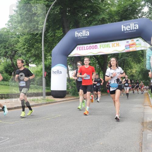 29.06.2025 - hella hamburg halbmarathon KatJ http://msf.ph/oto/8271583 29.06.2025 10:39:49 Zwischen KM18-KM19 1257, 1657, 2814, 5008, 5020, 5093, 6198, 7383, 7475 meine-sportfotos.de