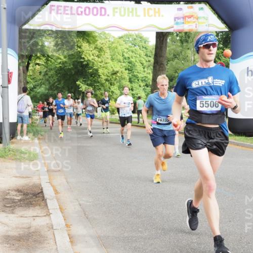 29.06.2025 - hella hamburg halbmarathon MichiJ http://msf.ph/oto/8271594 29.06.2025 10:31:18 Zwischen KM18-KM19 1353, 2653, 4229, 4235, 5011, 5506, 7448, 7635, 7734, 7765, 9364, 10216, 11177, 11907, 12327, 16333, 17733, 17911, 18449, 18659 meine-sportfotos.de