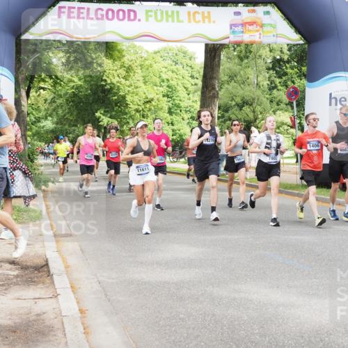 29.06.2025 - hella hamburg halbmarathon MichiJ http://msf.ph/oto/8271595 29.06.2025 10:55:55 Zwischen KM18-KM19 1406, 4663, 5166, 6083, 7802, 8256, 9845, 11582, 11611, 13285, 14270, 15858, 18910 meine-sportfotos.de