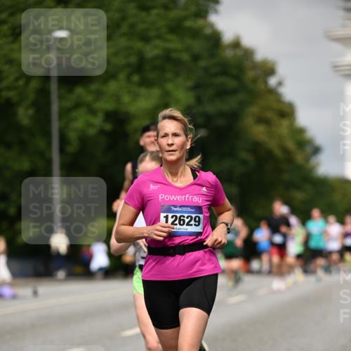 29.06.2025 - hella hamburg halbmarathon Dr. Thomas Lammeyer http://msf.ph/oto/8271602 29.06.2025 10:15:11 Kennedybrücke 1531, 1866, 4287, 5379, 5440, 8171, 8807, 8810, 9169, 10196, 10372, 11149, 11321 meine-sportfotos.de