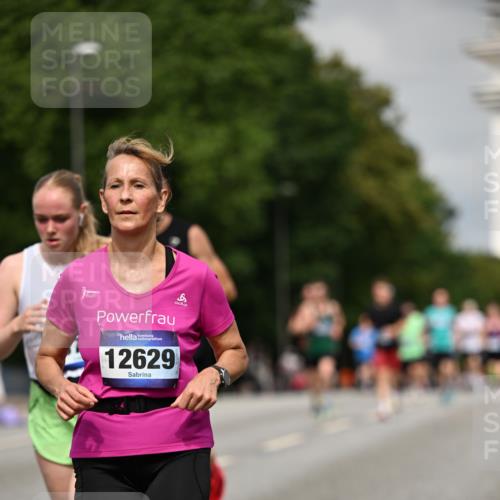 29.06.2025 - hella hamburg halbmarathon Dr. Thomas Lammeyer http://msf.ph/oto/8271660 29.06.2025 10:15:12 Kennedybrücke 1531, 1866, 1992, 4287, 5379, 5440, 5990, 5991, 8171, 8807, 8810, 9169, 9191, 10196, 10372, 11321 meine-sportfotos.de