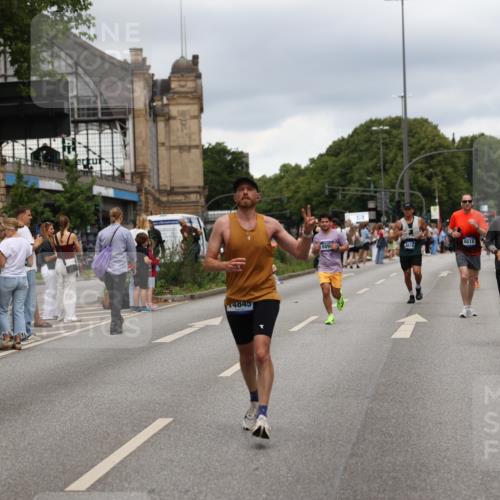 29.06.2025 - hella hamburg halbmarathon Yannick Fuchs http://msf.ph/oto/8271783 29.06.2025 10:49:09 20KM 1120, 1143, 2029, 2119, 2252, 2448, 2955, 3037, 3256, 3652, 4249, 4616, 4868, 4897, 4903, 5021, 6355, 6891, 6938, 7221, 8618, 10044, 10188, 11231, 11568, 12248, 12483, 12526, 12544, 12584, 13267, 14750, 14834, 14845, 14909, 15854, 15868, 15896, 16108, 16110, 16327, 16334, 16609, 17603, 17842, 18031, 18190, 18380, 19047 meine-sportfotos.de