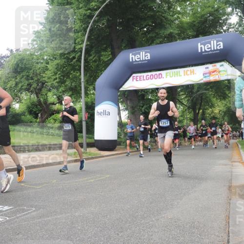 29.06.2025 - hella hamburg halbmarathon KatJ http://msf.ph/oto/8271792 29.06.2025 10:39:52 Zwischen KM18-KM19 1257, 1657, 2540, 2595, 2814, 5020, 5093, 6198, 7475 meine-sportfotos.de