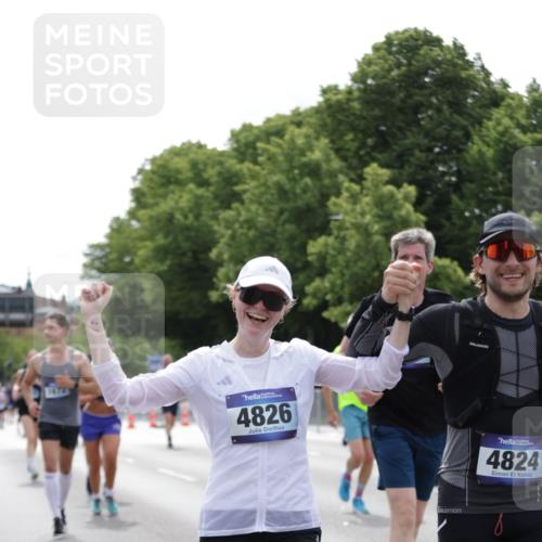29.06.2025 - hella hamburg halbmarathon Jannik Wohlers http://msf.ph/oto/8271809 29.06.2025 10:33:54 Lombardsbrücke 1672, 2412, 2464, 2510, 2511, 2801, 2933, 3145, 3848, 4540, 4824, 4826, 5609, 6105, 6571, 6574, 7324, 7329, 8349, 8965, 9379, 10360, 10564, 11668, 11872, 12165, 12896, 13437, 13747, 13957, 14047, 14854, 14855, 14918, 14919, 15793, 15983, 16115, 16578, 16919, 17105, 17230, 17650, 17789, 18044, 18158, 18941 meine-sportfotos.de