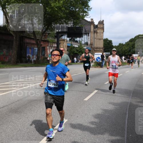 29.06.2025 - hella hamburg halbmarathon Yannick Fuchs http://msf.ph/oto/8271843 29.06.2025 10:37:02 20KM 1209, 1312, 1700, 2233, 4235, 4823, 5436, 6721, 6770, 7035, 7448, 7693, 7734, 7765, 7865, 9833, 10216, 10469, 11907, 12839, 13446, 13709, 13725, 14447, 14811, 14813, 15095, 15175, 15270, 15297, 15301, 15535, 16295, 16333, 16507, 16626, 16660, 16677, 17000, 17016, 17177, 17363, 17864, 17911, 18275, 18330, 18559, 18632, 18680, 18920 meine-sportfotos.de