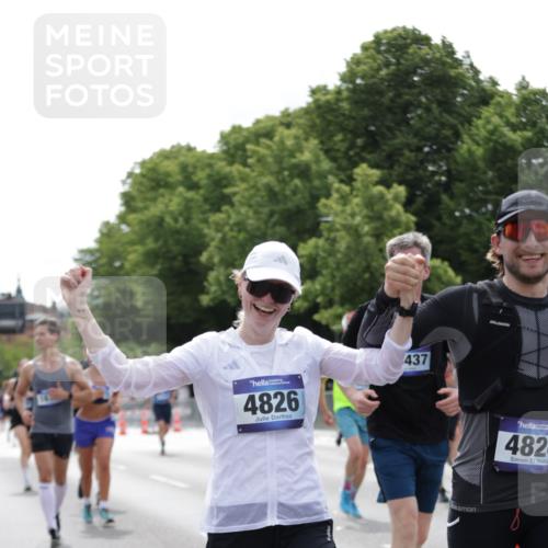 29.06.2025 - hella hamburg halbmarathon Jannik Wohlers http://msf.ph/oto/8271849 29.06.2025 10:33:54 Lombardsbrücke 1672, 2412, 2464, 2510, 2511, 2801, 2933, 3145, 3848, 4540, 4824, 4826, 5609, 6105, 6571, 6574, 7324, 7329, 8349, 8965, 9379, 10360, 10564, 11668, 11872, 12165, 12896, 13437, 13747, 13957, 14047, 14854, 14855, 14918, 14919, 15793, 15983, 16115, 16578, 16919, 17105, 17230, 17650, 17789, 18044, 18158, 18941 meine-sportfotos.de