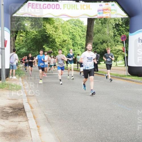 29.06.2025 - hella hamburg halbmarathon MichiJ http://msf.ph/oto/8271886 29.06.2025 10:31:20 Zwischen KM18-KM19 2653, 4229, 4235, 5011, 5506, 7026, 7734, 7765, 9364, 10216, 10251, 11177, 12327, 16333, 16648, 17403, 18659, 18680 meine-sportfotos.de