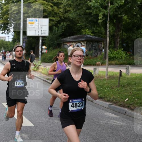 29.06.2025 - hella hamburg halbmarathon Yannick Fuchs http://msf.ph/oto/8271903 29.06.2025 10:37:02 20KM 1209, 1312, 1700, 2233, 4235, 4823, 5436, 6721, 6770, 7035, 7448, 7693, 7734, 7765, 7865, 9833, 10216, 10469, 11907, 12839, 13446, 13709, 13725, 14447, 14811, 14813, 15095, 15175, 15270, 15297, 15301, 15535, 16295, 16333, 16507, 16626, 16660, 16677, 17000, 17016, 17177, 17363, 17864, 17911, 18275, 18330, 18559, 18632, 18680, 18920 meine-sportfotos.de