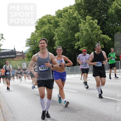 29.06.2025 - hella hamburg halbmarathon Jannik Wohlers http://msf.ph/oto/8271971 29.06.2025 10:33:56 Lombardsbrücke 1672, 2412, 2464, 2510, 2511, 2801, 3145, 4540, 4824, 4826, 5609, 6105, 6571, 6574, 7324, 7329, 8349, 8705, 8965, 9379, 10360, 10564, 11668, 11872, 12165, 12896, 13437, 13747, 13957, 14047, 14854, 14855, 14918, 15793, 15983, 16682, 16919, 17105, 17230, 17650, 17789, 18044, 18158, 18941 meine-sportfotos.de