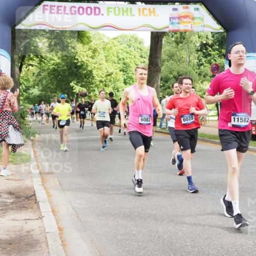 29.06.2025 - hella hamburg halbmarathon MichiJ http://msf.ph/oto/8271994 29.06.2025 10:55:58 Zwischen KM18-KM19 1406, 3025, 3262, 4663, 5176, 6028, 6083, 7802, 9845, 11582, 11611, 12653, 13285, 14270, 15858, 17439, 18910 meine-sportfotos.de