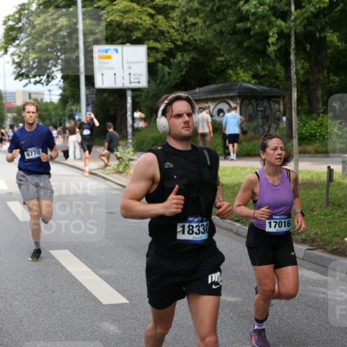 29.06.2025 - hella hamburg halbmarathon Yannick Fuchs http://msf.ph/oto/8272138 29.06.2025 10:37:03 20KM 1312, 1353, 1700, 2233, 4235, 4823, 5436, 6721, 6770, 7035, 7448, 7693, 7734, 7765, 7865, 9371, 9833, 10216, 10469, 11907, 12839, 13446, 13725, 14447, 14560, 14811, 14813, 15095, 15175, 15270, 15297, 15301, 15535, 16295, 16333, 16507, 16626, 16660, 16677, 17000, 17016, 17177, 17363, 17733, 17864, 17911, 18275, 18330, 18559, 18632, 18680, 18920 meine-sportfotos.de