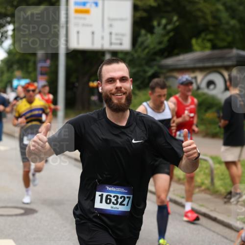 29.06.2025 - hella hamburg halbmarathon Yannick Fuchs http://msf.ph/oto/8272155 29.06.2025 10:49:10 20KM 1120, 1143, 2029, 2252, 2448, 2955, 3037, 3256, 3652, 4249, 4616, 4868, 4897, 4903, 5021, 6355, 6891, 6938, 7221, 8618, 8691, 10044, 10188, 11231, 11568, 12248, 12483, 12526, 12544, 12584, 13267, 13470, 14750, 14834, 14845, 14909, 15300, 15854, 15868, 15896, 16108, 16110, 16327, 16334, 16609, 17603, 17842, 18031, 18190, 19047 meine-sportfotos.de