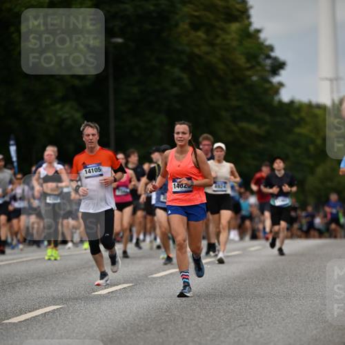 29.06.2025 - hella hamburg halbmarathon Dr. Thomas Lammeyer http://msf.ph/oto/8272166 29.06.2025 10:36:04 Kennedybrücke 1235, 1292, 2672, 3239, 3358, 3752, 4314, 4924, 5496, 5601, 5658, 5743, 6344, 7295, 7334, 7344, 7570, 7695, 7816, 7898, 8304, 8538, 8757, 9478, 9604, 9882, 10248, 10421, 10653, 11168 meine-sportfotos.de