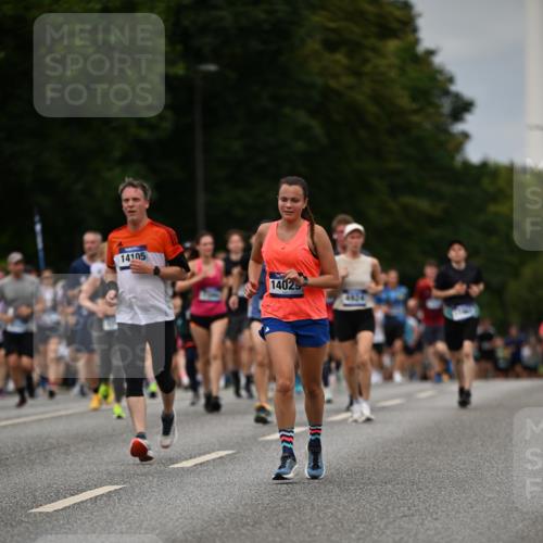 29.06.2025 - hella hamburg halbmarathon Dr. Thomas Lammeyer http://msf.ph/oto/8272190 29.06.2025 10:36:05 Kennedybrücke 1235, 1292, 2672, 3239, 3358, 3751, 3752, 4314, 4924, 5496, 5601, 5658, 5743, 6344, 7239, 7295, 7334, 7344, 7535, 7570, 7695, 7816, 7898, 8127, 8304, 8538, 8757, 9478, 9604, 9882, 10248, 10421, 10653, 11168 meine-sportfotos.de