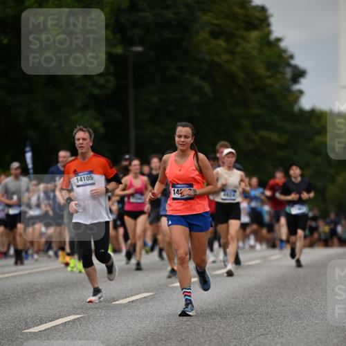 29.06.2025 - hella hamburg halbmarathon Dr. Thomas Lammeyer http://msf.ph/oto/8272195 29.06.2025 10:36:05 Kennedybrücke 1235, 1292, 2672, 3239, 3358, 3751, 3752, 4314, 4924, 5496, 5601, 5658, 5743, 6344, 7239, 7295, 7334, 7344, 7535, 7570, 7695, 7816, 7898, 8127, 8304, 8538, 8757, 9478, 9604, 9882, 10248, 10421, 10653, 11168 meine-sportfotos.de