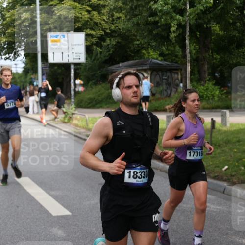 29.06.2025 - hella hamburg halbmarathon Yannick Fuchs http://msf.ph/oto/8272213 29.06.2025 10:37:03 20KM 1312, 1353, 1700, 2233, 4235, 4823, 5436, 6721, 6770, 7035, 7448, 7693, 7734, 7765, 7865, 9371, 9833, 10216, 10469, 11907, 12839, 13446, 13725, 14447, 14560, 14811, 14813, 15095, 15175, 15270, 15297, 15301, 15535, 16295, 16333, 16507, 16626, 16660, 16677, 17000, 17016, 17177, 17363, 17733, 17864, 17911, 18275, 18330, 18559, 18632, 18680, 18920 meine-sportfotos.de