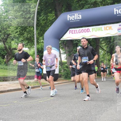 29.06.2025 - hella hamburg halbmarathon KatJ http://msf.ph/oto/8272375 29.06.2025 10:39:56 Zwischen KM18-KM19 1257, 1706, 2111, 2540, 2595, 4837, 5169, 6164, 6390, 7130, 7475, 7786, 8447 meine-sportfotos.de