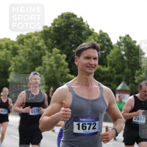 29.06.2025 - hella hamburg halbmarathon Jannik Wohlers http://msf.ph/oto/8272380 29.06.2025 10:33:57 Lombardsbrücke 1672, 2412, 2464, 2510, 2511, 2801, 3145, 4540, 4824, 4826, 5609, 6105, 6571, 6574, 7324, 7329, 8349, 8705, 8965, 9379, 10360, 10564, 11872, 12165, 12896, 13437, 13747, 13957, 14047, 14854, 14855, 14918, 15793, 15983, 16682, 16919, 17105, 17230, 17650, 17789, 18044, 18158, 18941 meine-sportfotos.de
