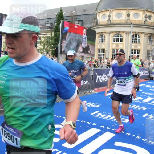 29.06.2025 - hella hamburg halbmarathon Michael Strokosch http://msf.ph/oto/8272422 29.06.2025 10:53:25 Ziel 1683, 1727, 2074, 2354, 4065, 6198, 6629, 6942, 7312, 8651, 11844, 12490, 13997, 15681, 15838, 18134, 18901 meine-sportfotos.de