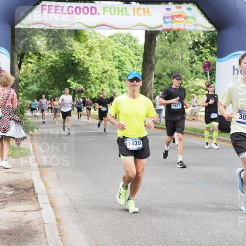29.06.2025 - hella hamburg halbmarathon MichiJ http://msf.ph/oto/8272472 29.06.2025 10:56:01 Zwischen KM18-KM19 1406, 3025, 3262, 4663, 5176, 6028, 6083, 7802, 9674, 11611, 12653, 14270, 15858, 17439, 18616, 18617 meine-sportfotos.de