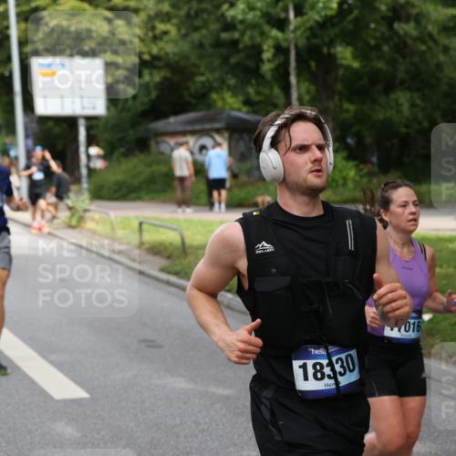 29.06.2025 - hella hamburg halbmarathon Yannick Fuchs http://msf.ph/oto/8272489 29.06.2025 10:37:03 20KM 1312, 1353, 1700, 2233, 4235, 4823, 5436, 6721, 6770, 7035, 7448, 7693, 7734, 7765, 7865, 9371, 9833, 10216, 10469, 11907, 12839, 13446, 13725, 14447, 14560, 14811, 14813, 15095, 15175, 15270, 15297, 15301, 15535, 16295, 16333, 16507, 16626, 16660, 16677, 17000, 17016, 17177, 17363, 17733, 17864, 17911, 18275, 18330, 18559, 18632, 18680, 18920 meine-sportfotos.de
