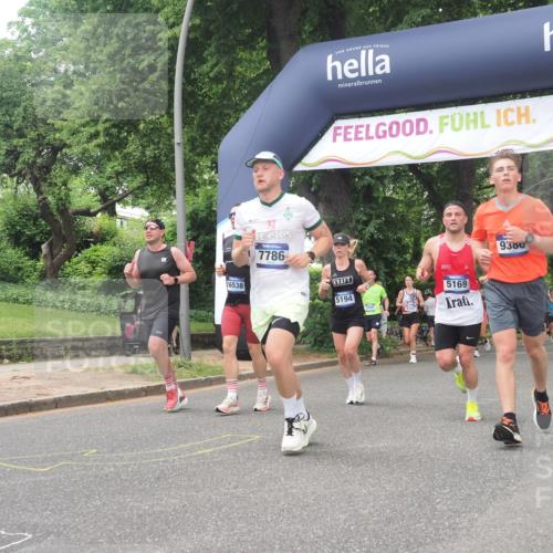 29.06.2025 - hella hamburg halbmarathon KatJ http://msf.ph/oto/8272579 29.06.2025 10:39:59 Zwischen KM18-KM19 1706, 2111, 2540, 2595, 3208, 4837, 5169, 5194, 6164, 6390, 7130, 7786, 8447 meine-sportfotos.de